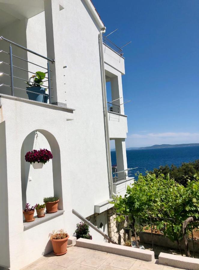 Villa Dani Sea & Pool Apartments Трогир Экстерьер фото